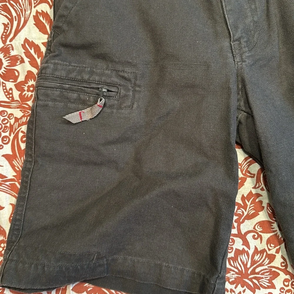 OTB, cargo shorts with belt